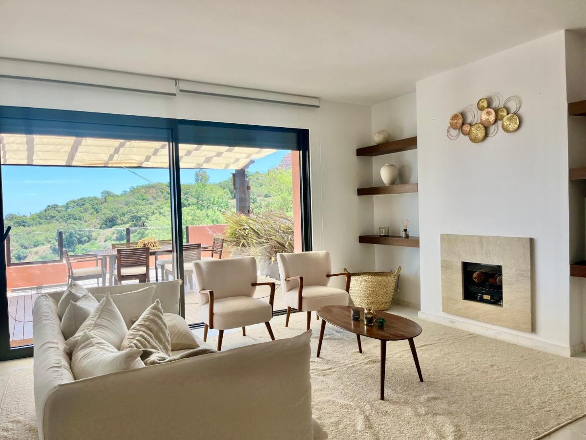 Apartment Bright In The Hills Of Elviria *